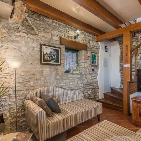 Rustical Stone House With Pool - Two Bedroom With Pool Holiday home