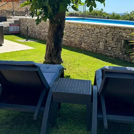 Rustical Stone House With Pool - Two Bedroom With Pool Holiday home