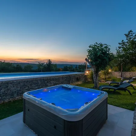 Holiday home Rustical Stone House With Pool - Two Bedroom With Pool Kanfanar