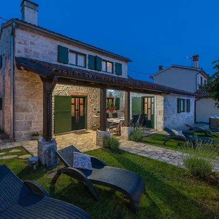 Rustical Stone House With Pool - Two Bedroom With Pool *
