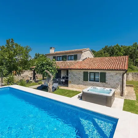 Rustical Stone House With Pool - Two Bedroom With Pool